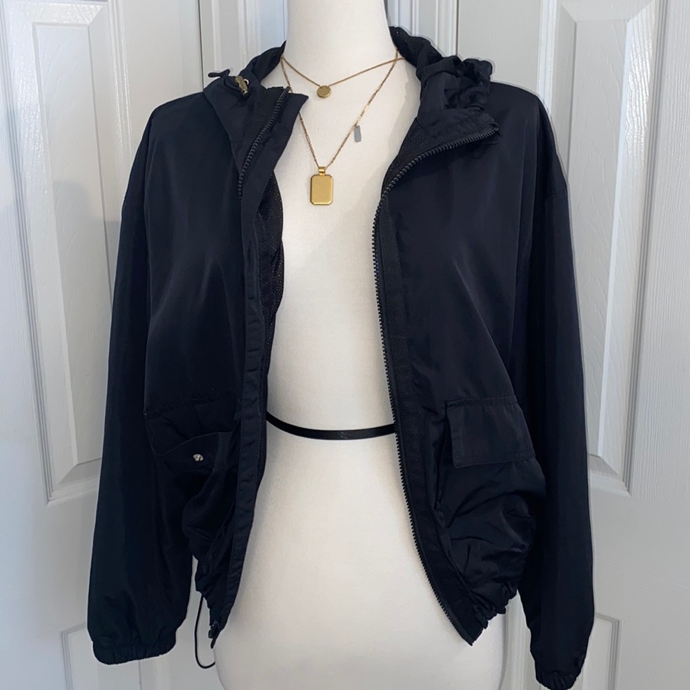 Old Navy Windbreaker GUC, Black Size Medium